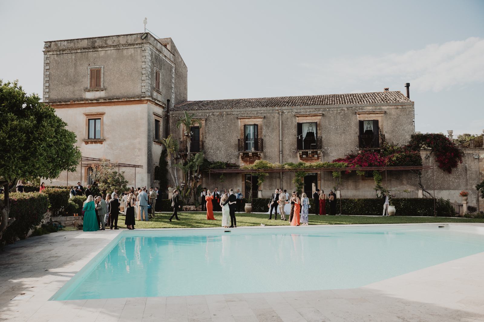 The pool and stone villa at Borgo del Carato, an exclusive-use wedding venue near Siracusa